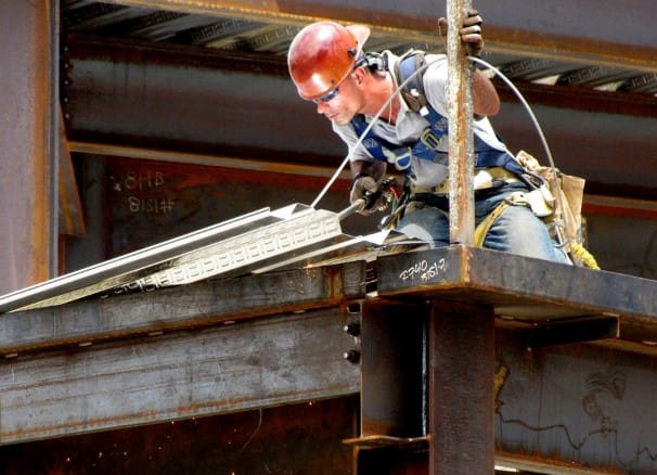 Bahaya Jatuh Pada Pengelasan